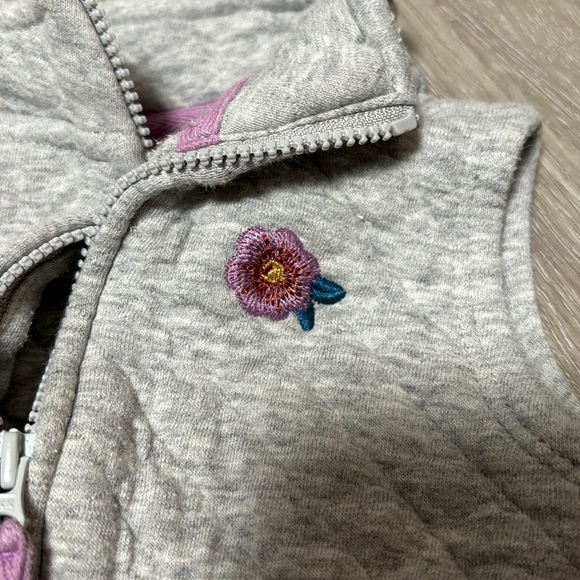 Carters 6 Month Vest - Picture 2 of 5